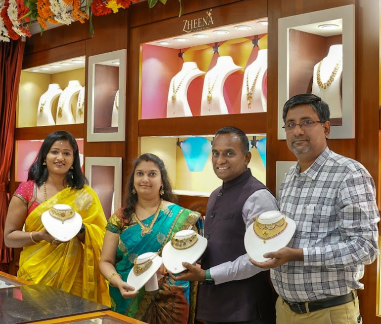 'Zheena' gemstone jewellery collection unveiled at JewelOne showroom in